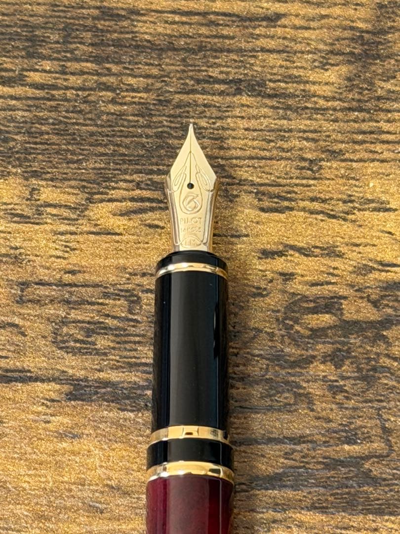 新品未使用　2008年製　初期型　グランセ　ルビーレッド　マーブル　万年筆 FM