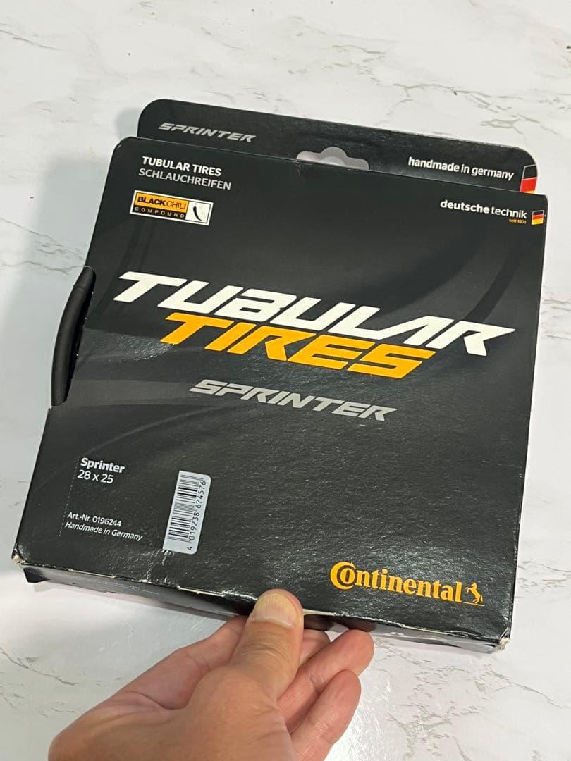 ドイツの有名ブランド、コンチネンタルのチューブラタイヤ「スプリンター」黒タイプ