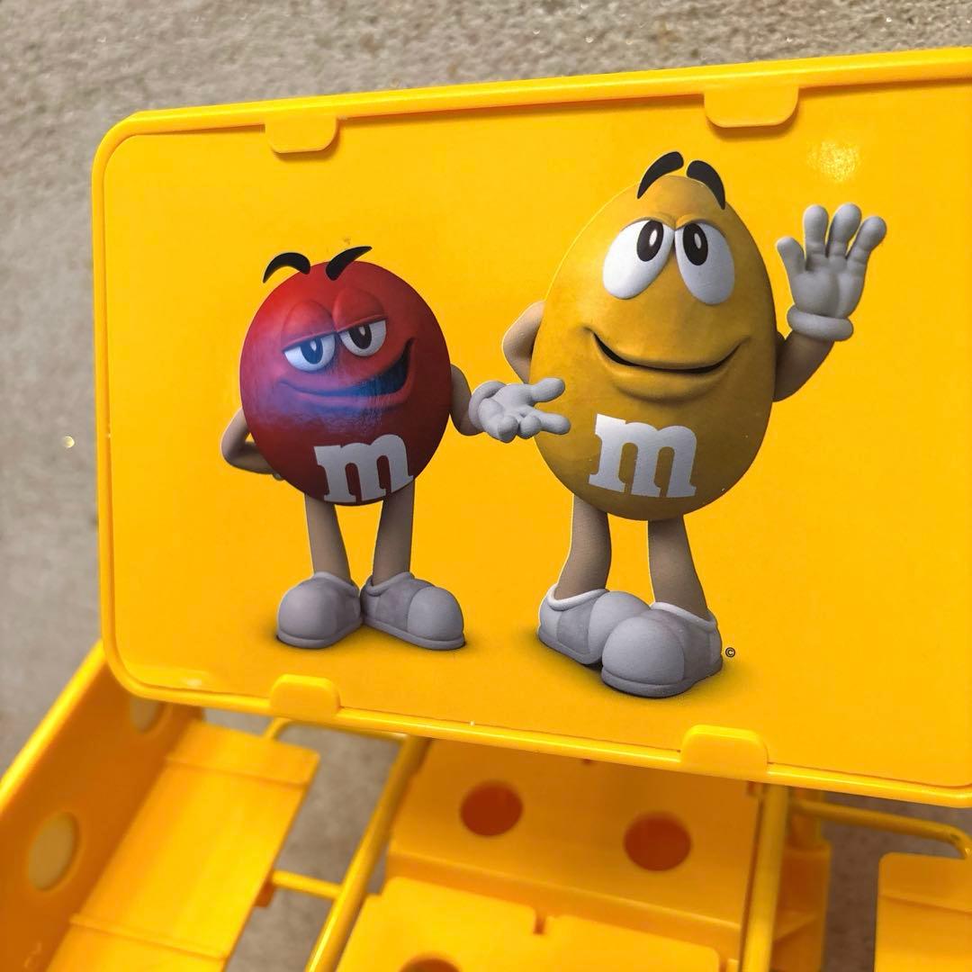 M&M エムアンドエムズ　店舗用　ラック　シェルフ　アメトイ　ストアディスプレイ