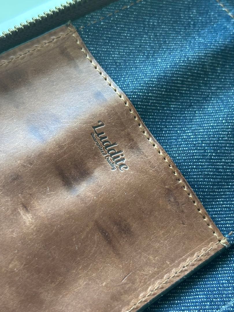 【廃番】Ludlite レザーラウンドジップペンケース MAYA 箱付き