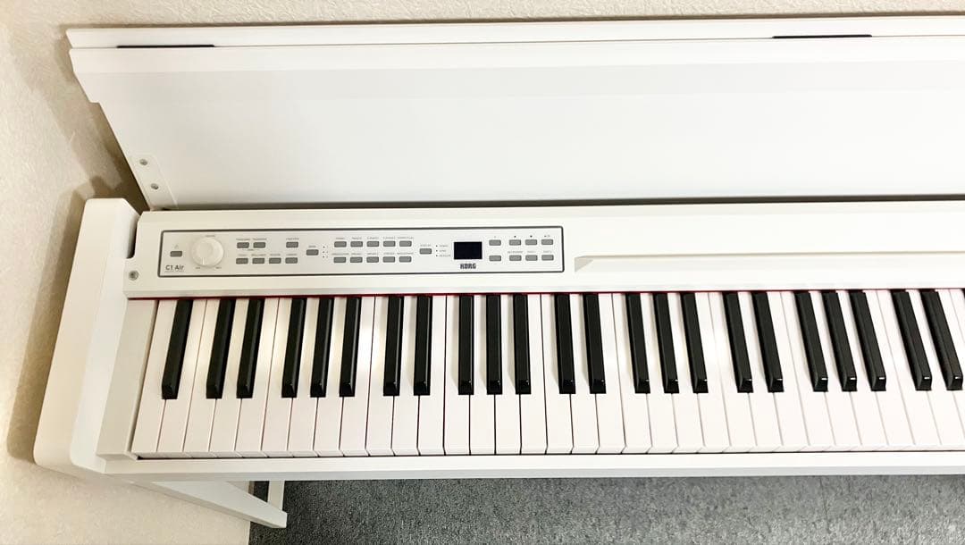 【美品】KORG 電子ピアノ C1 Air WH 【無料配送可能】
