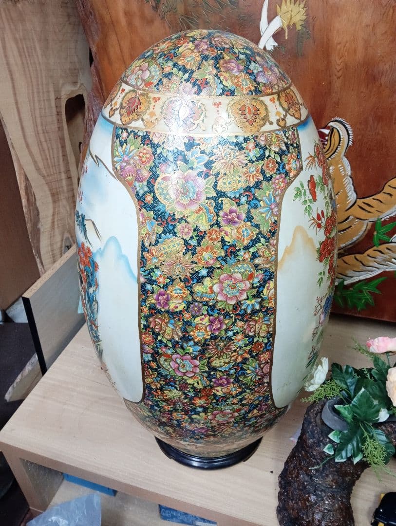 豪華絢爛　薩摩焼　金襴手遊女図 卵型置物 床飾物 古美術品