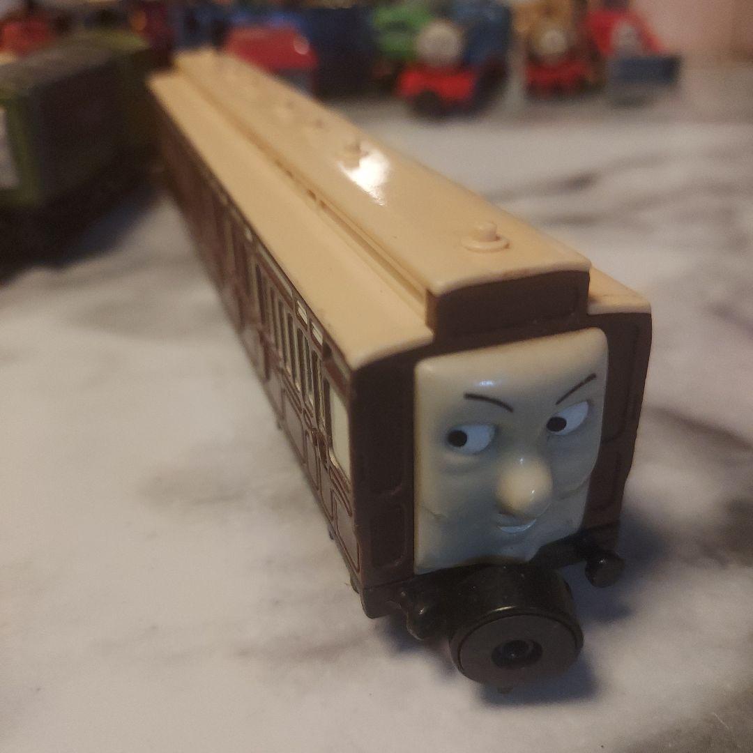 トーマス　バーディー