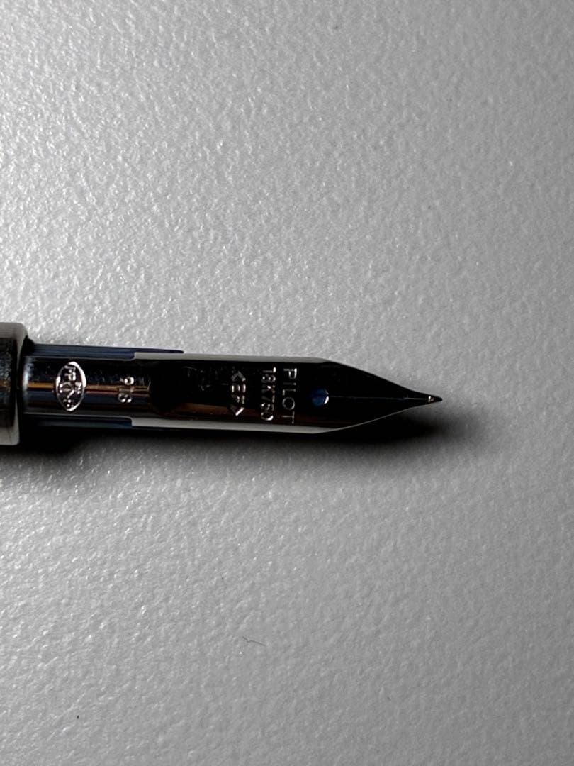 PILOT Capless 万年筆 マットブラック　EF キャップレス