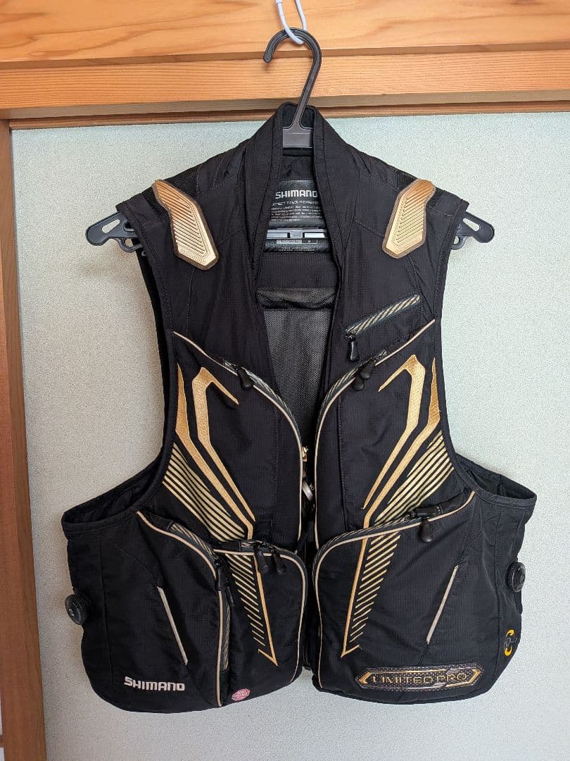 LIMITED PRO 鮎ベスト 鮎シャツ 鮎タイツセット出品最終値引き