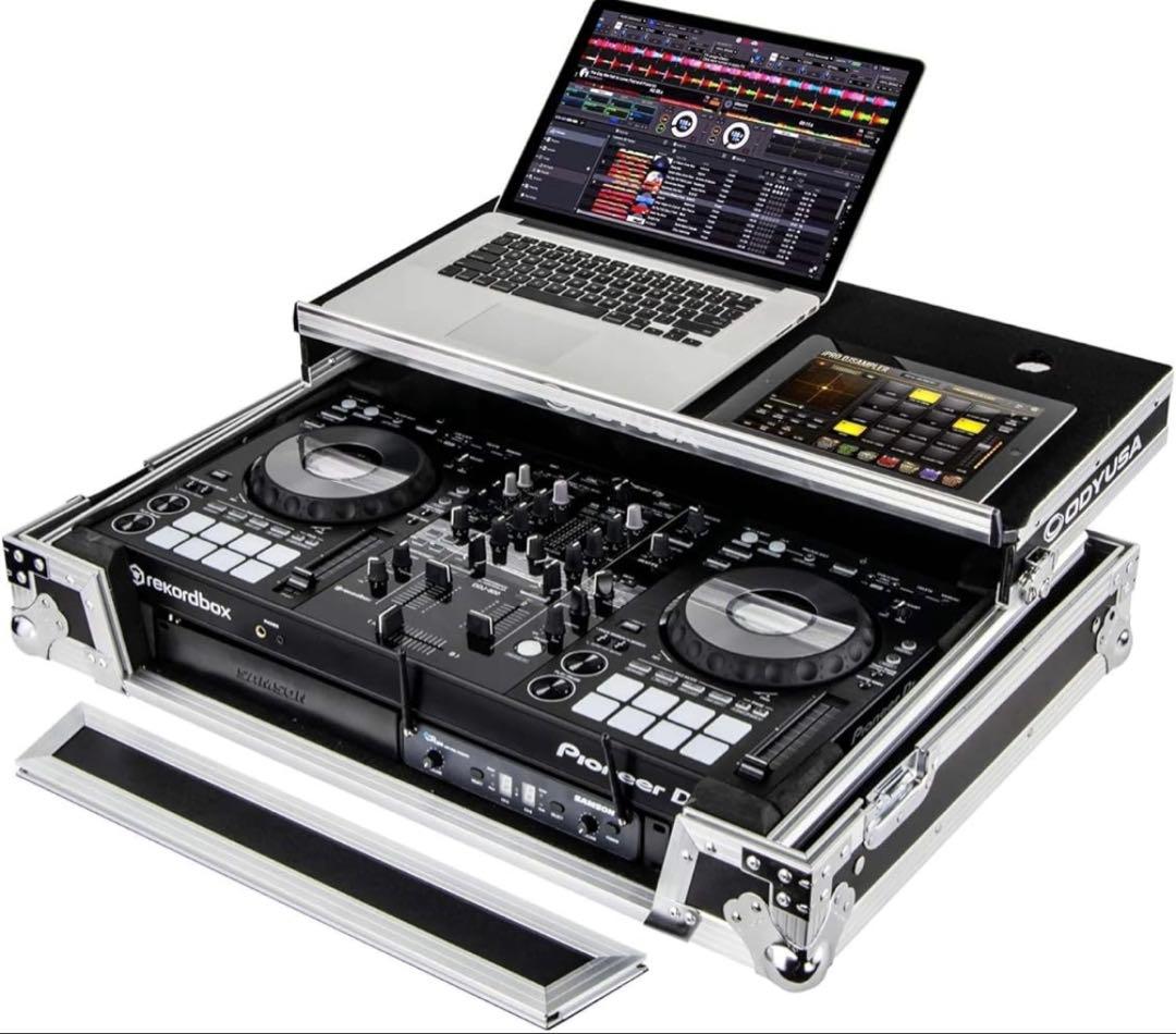 PioneerDJ DDJ-800 PCDJコントローラーとODYSSEYケース
