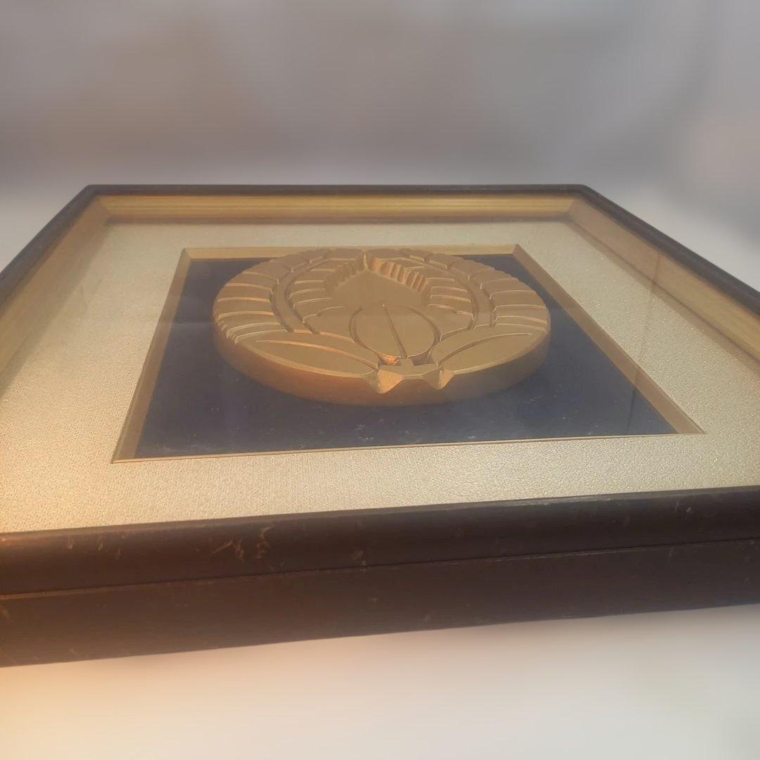 家紋「丸に抱き茗荷」置物