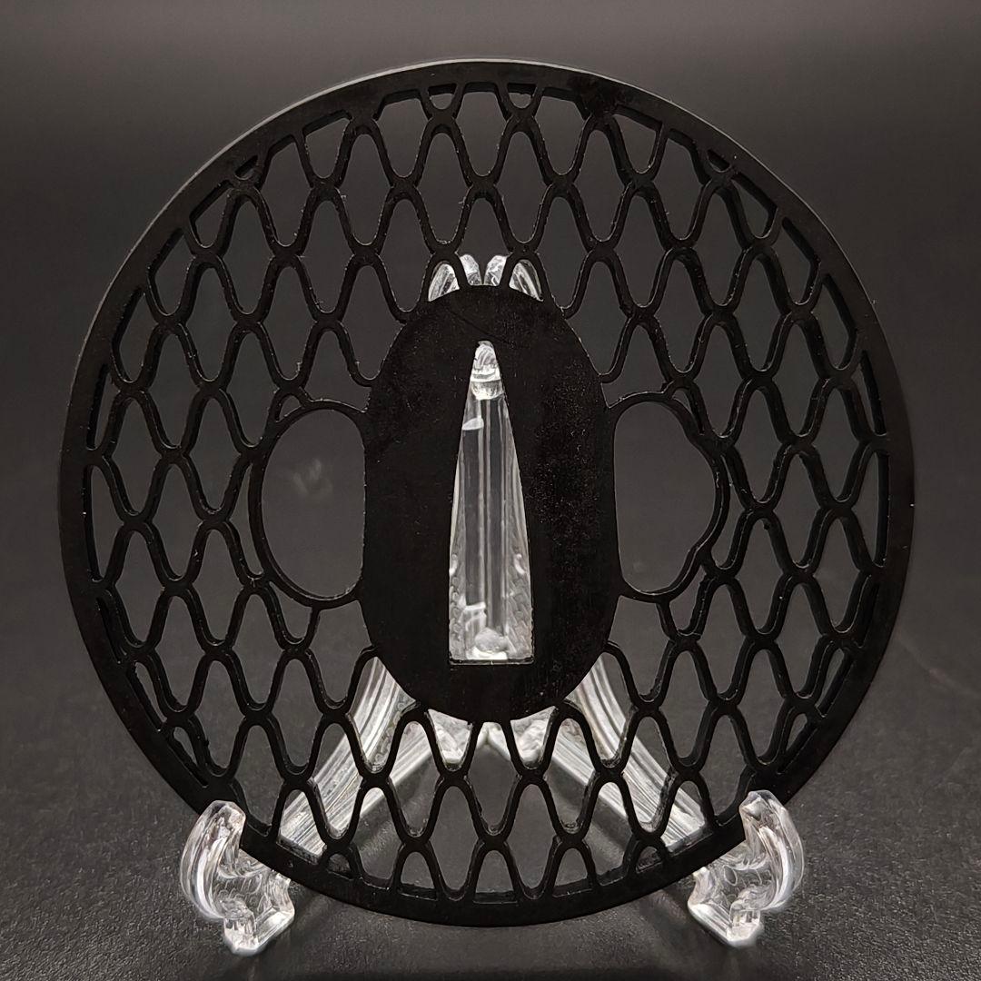 刀鍔　綱の図　鉄製　金工品　細工　職人作　日本刀装具　鍔　つば　刀剣美術