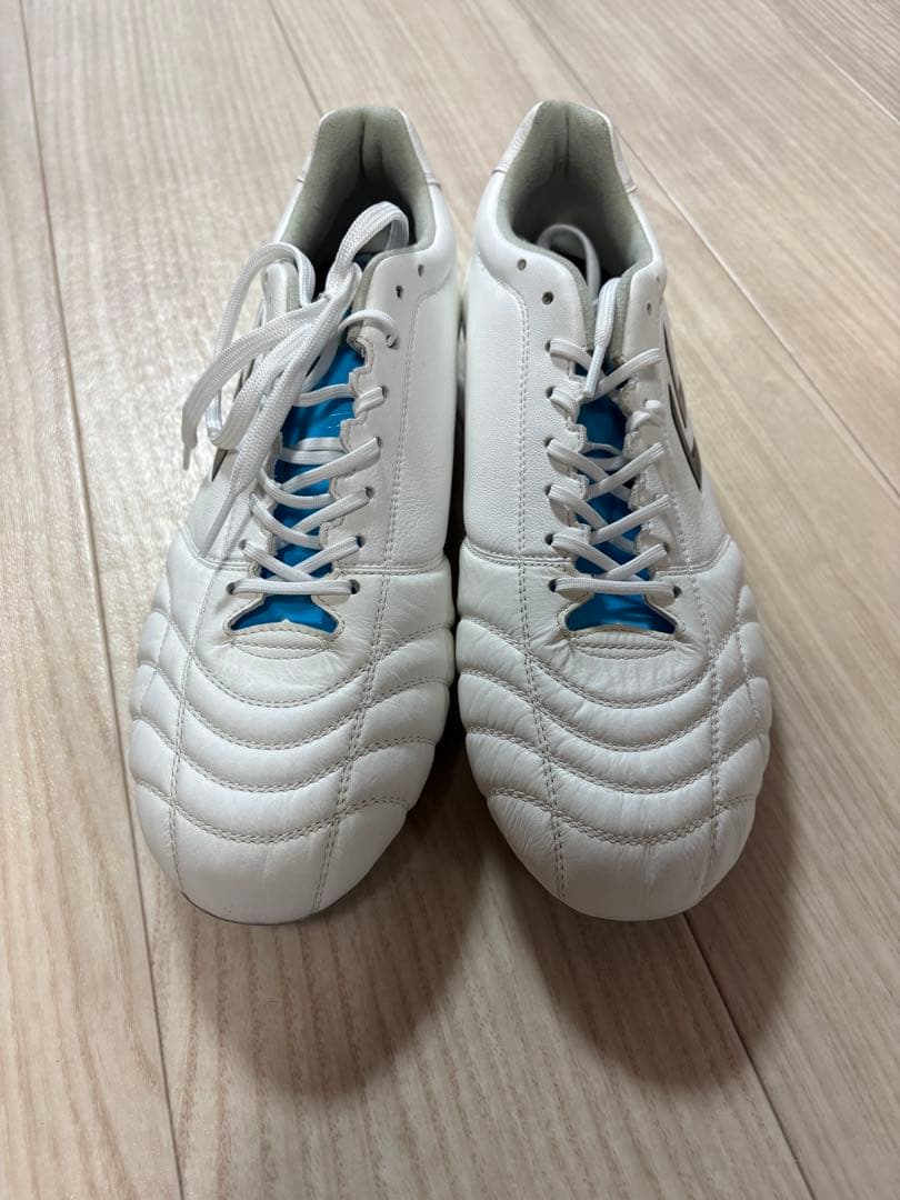 hummel ヴォラート3 PRO 27.0cm