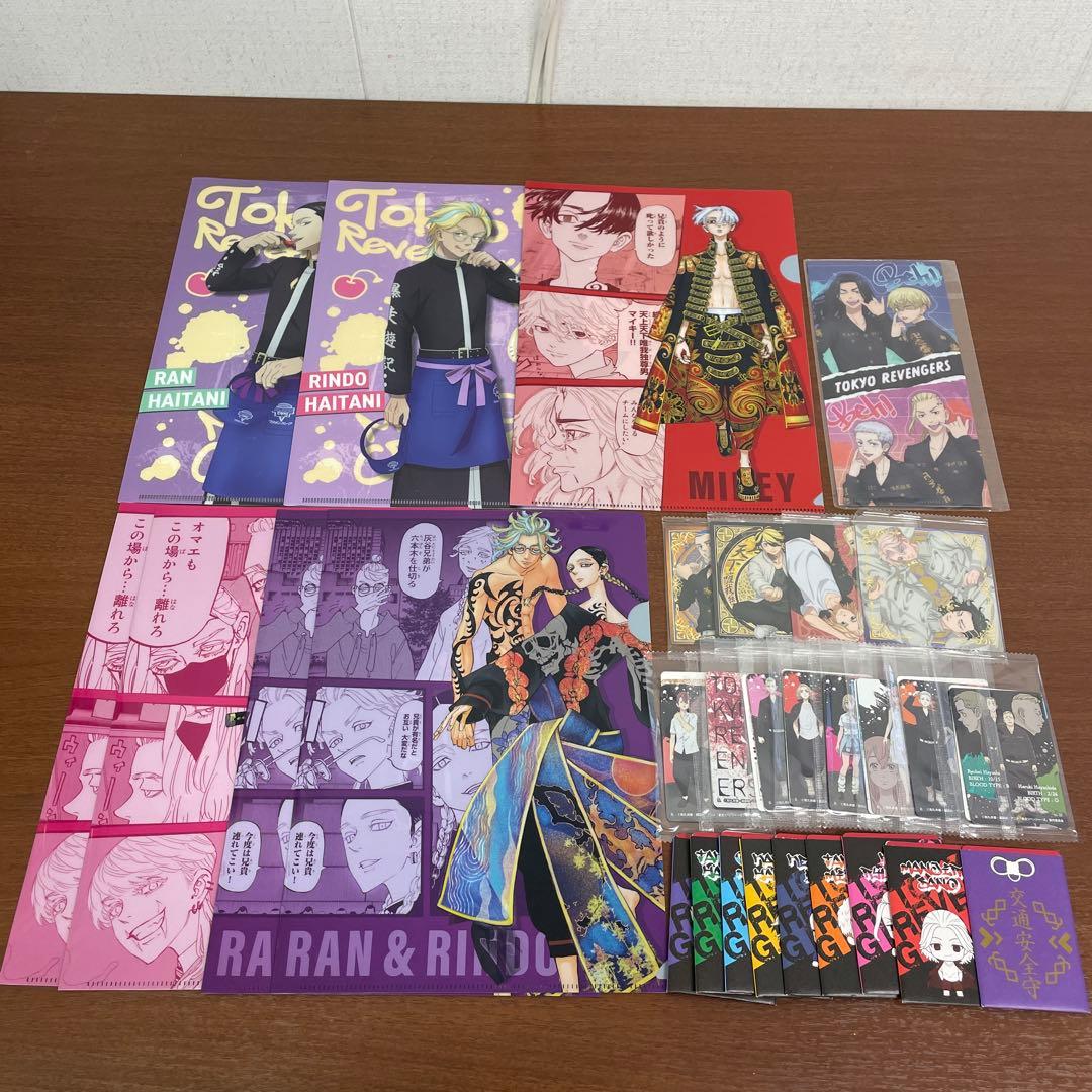 ❶①東京リベンジャーズ 色紙 缶バッジ 特典 ポストカード グッズまとめ売り