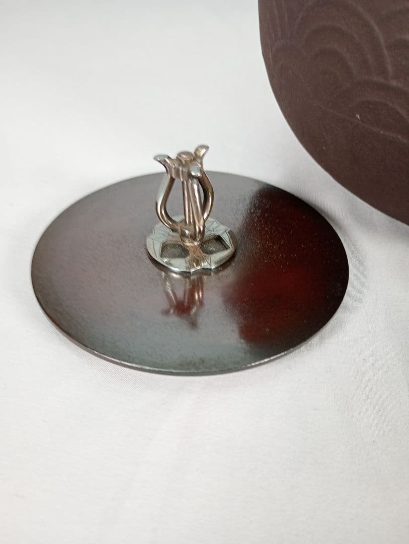 【茶道具】青海波紋様姥口丸釜　南鐐摘み　亀甲鐶付　茶釜　釜368