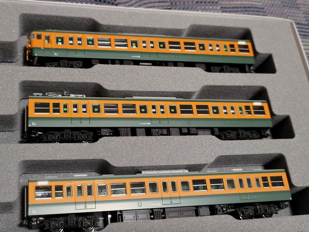KATO 10-1586,1587 113系湘南色 11両