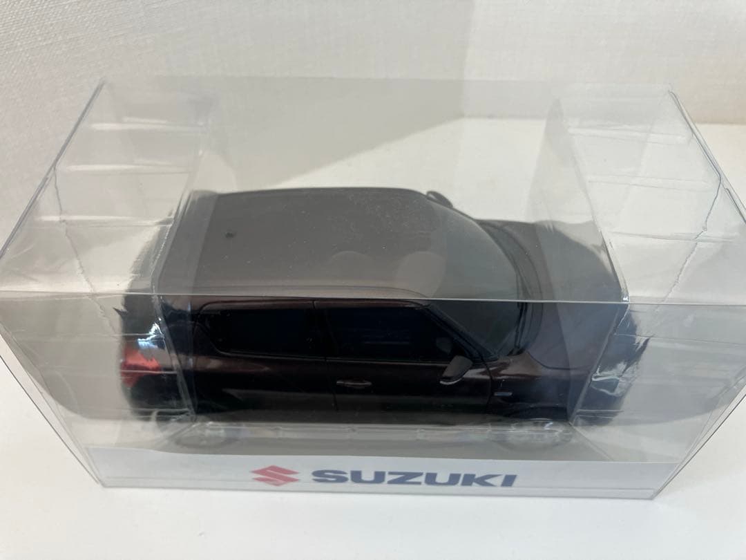 【送料込】スズキ 4代目スイフト 1/18カラーサンプル
