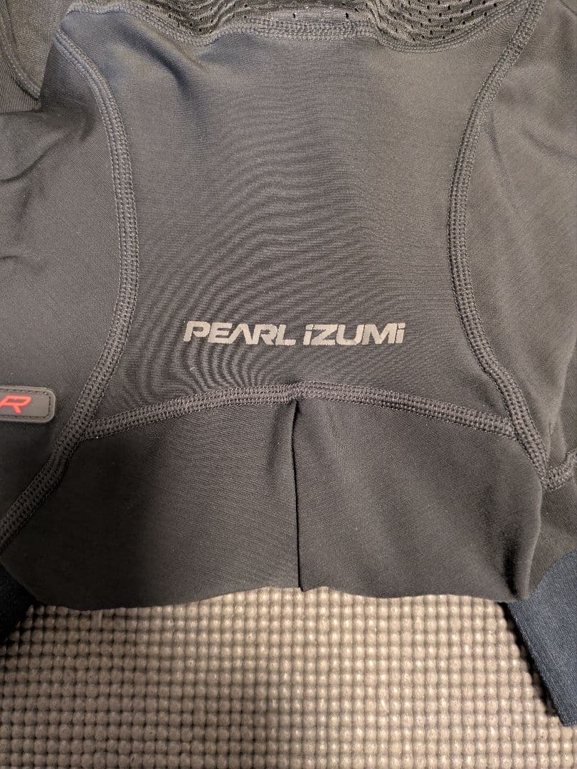 パールイズミ　コールド シェイド ビブ パンツサイズM