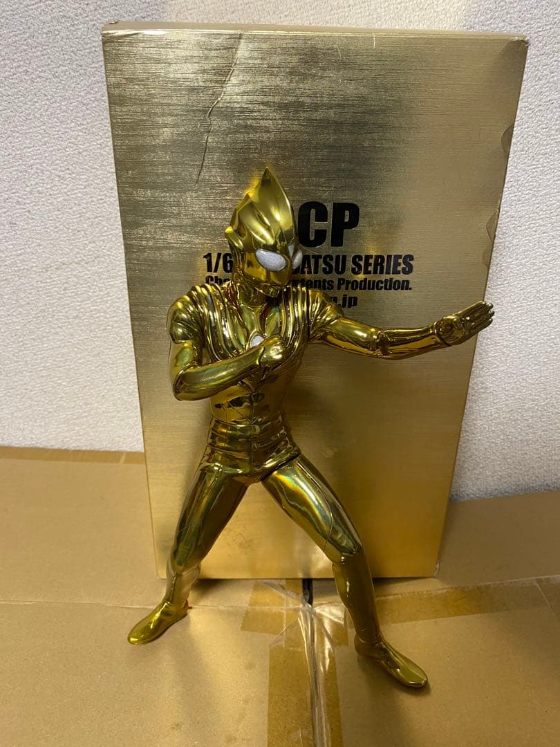 CCP ウルトラマンティガ　グリッターティガ ゴールドメッキ