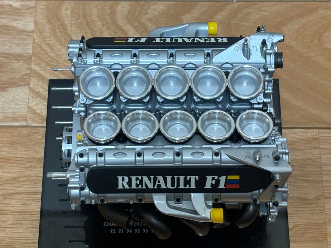 EXCEPTION 1/5 RENAULT F1 RS9 V10 エンジン訳あり