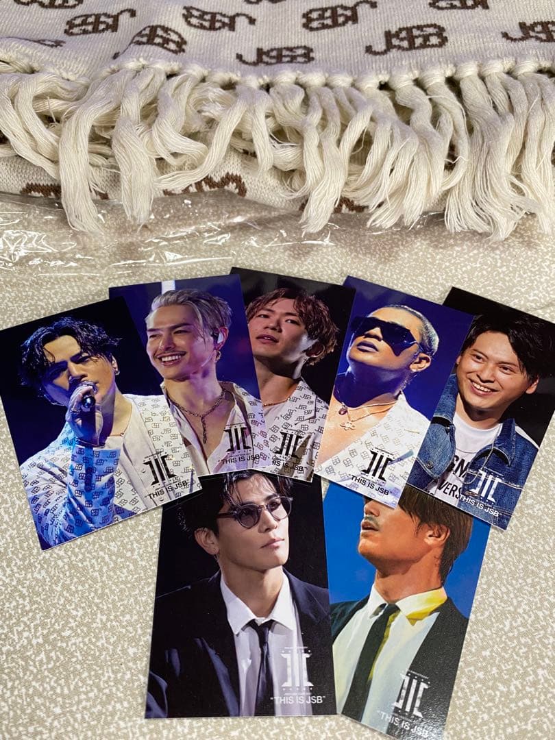 三代目 JSB モノグラムマフラー　　　　　　　　　　8700円に変更