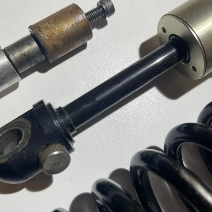 超激レア　三重県鈴鹿市　テックイン社製リアショック　ビンテージ　絶版　初期型