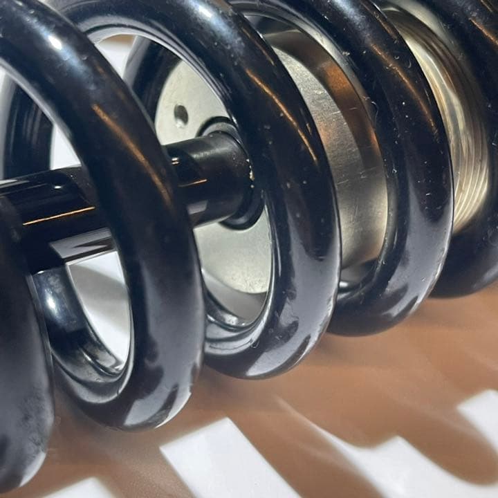 超激レア　三重県鈴鹿市　テックイン社製リアショック　ビンテージ　絶版　初期型