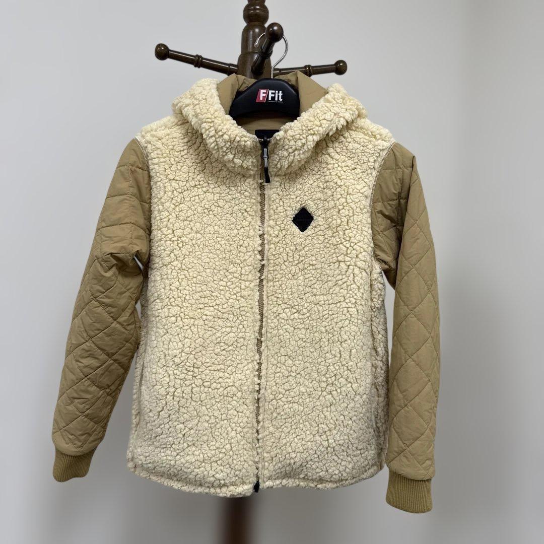 ブリーフィング　ボアキルトリバーシブルパーカー