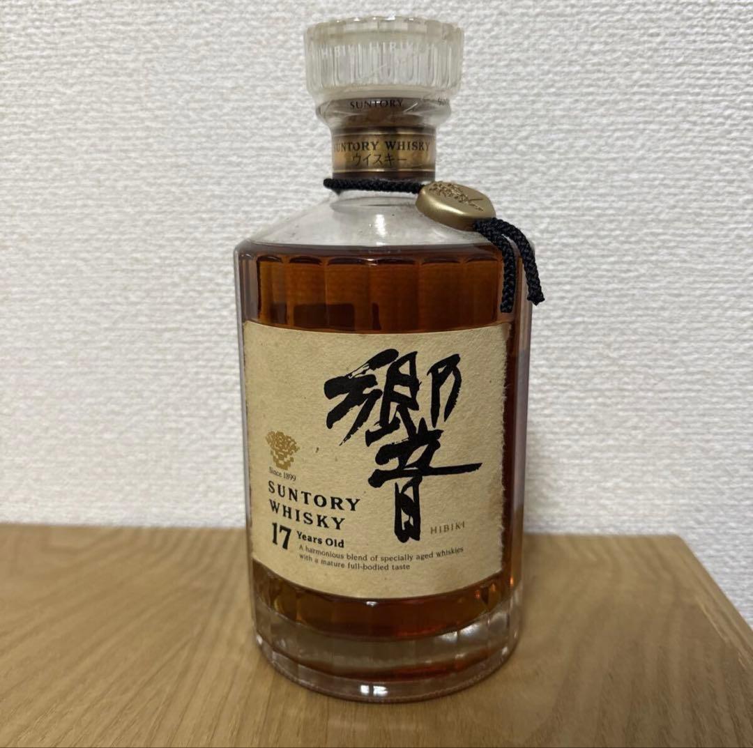 サントリー 響 17年　700ml裏ゴールドラベル