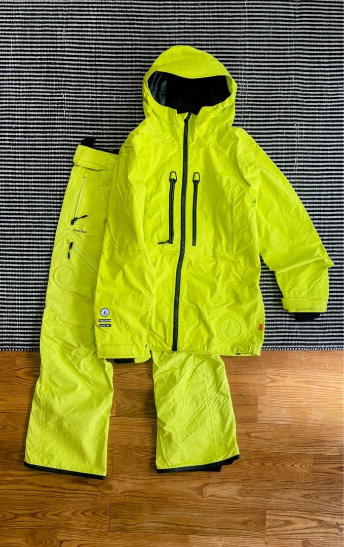 VOLCOM GORE-TEX スノーウェア上下セット、ジャケット・パンツ
