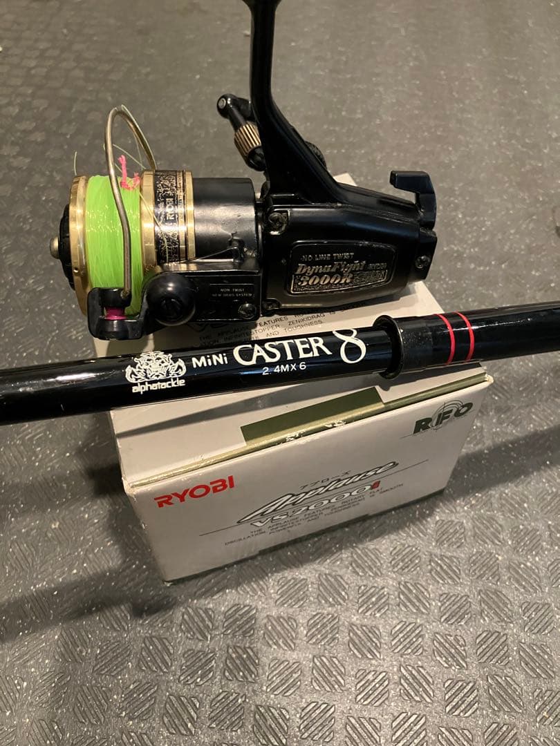 釣竿 2.4m CASTER8 リール リョービ 2000/3000R