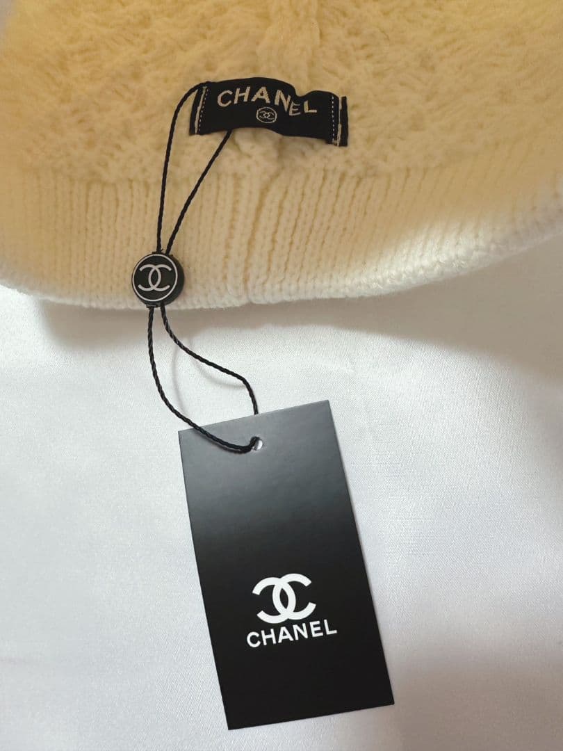 CHANEL ホワイト ニット帽 新品タグ付き