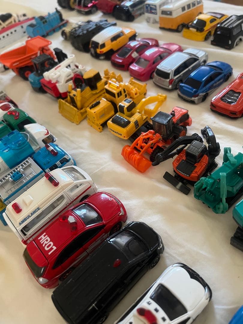 トミカ　他　ミニカー77台　まとめ売りセット