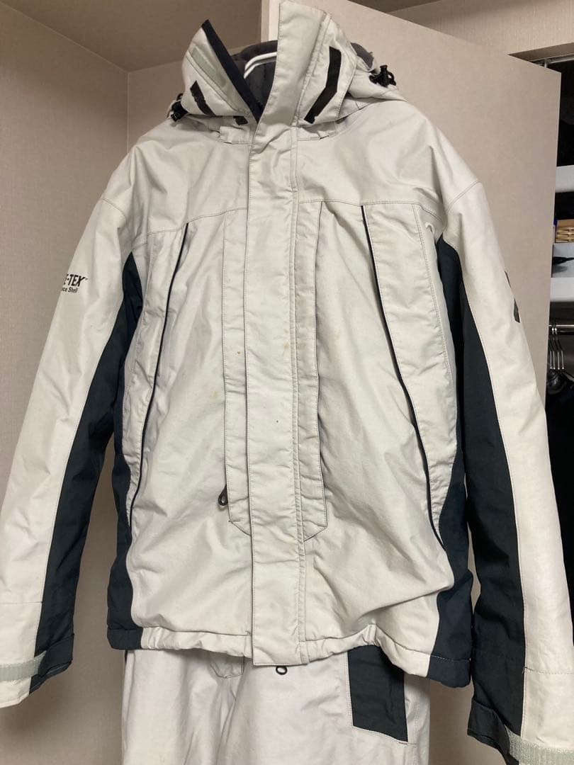 ダイワ ゴアテックス 防寒・防水ウェア DW-1301