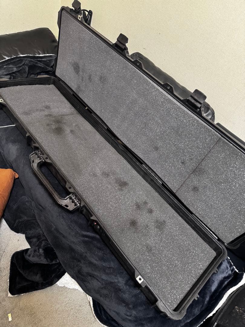 PELICAN 1750 ハードガンケース