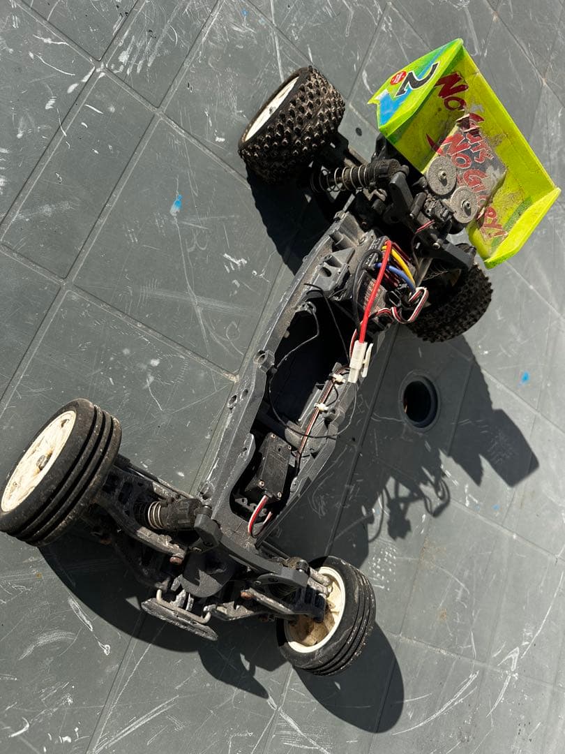 Neo Fighter Buggy ホビーラジコン