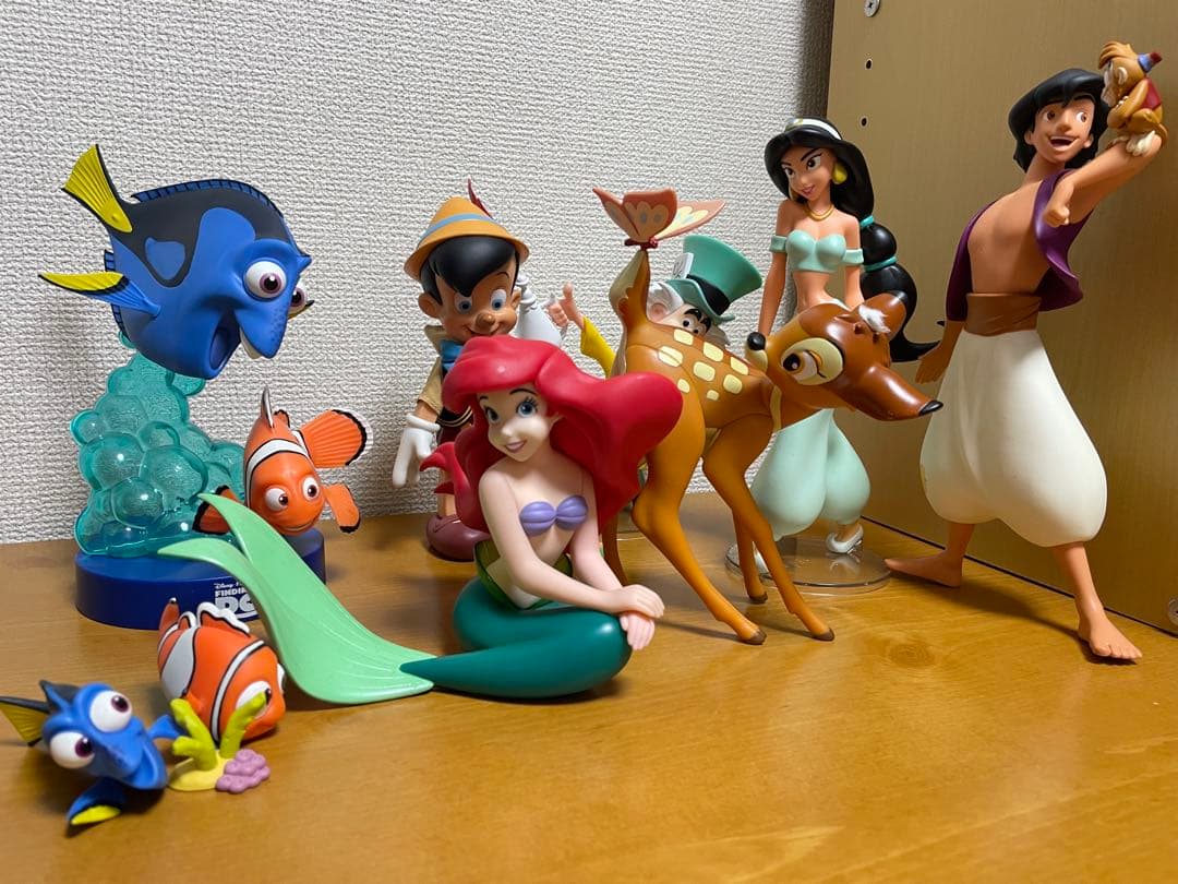 ディズニー　フィギュア　セット