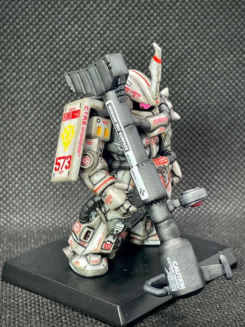 【送料無料】ガンダムコンバージ 高機動型ザクⅡ シン マツナガ専用機 リペイント