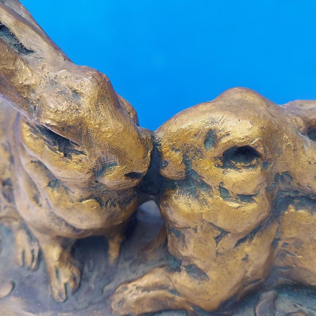 北村西望作 題名「かたらい」　兎　うさぎ　ウサギ　ブロンズ　接吻　恋人　夫婦