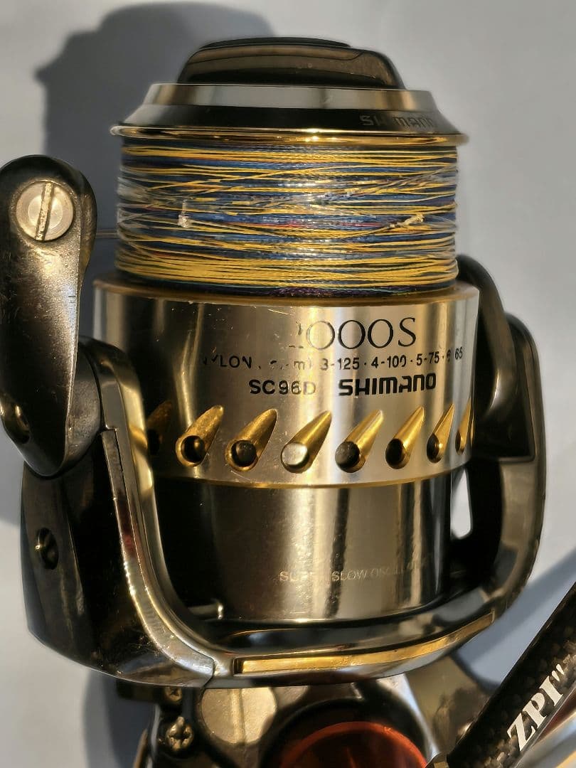 ハ*ん様 シマノ 04 STELLA ステラ 2000S スピニングリールZPI