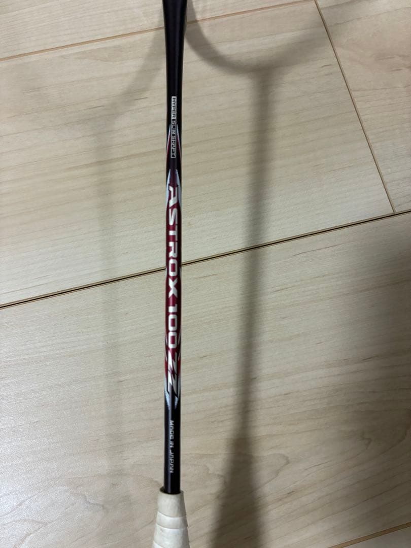 ジャンク　ASTROX 100 ZZ バドミントンラケット4U5G