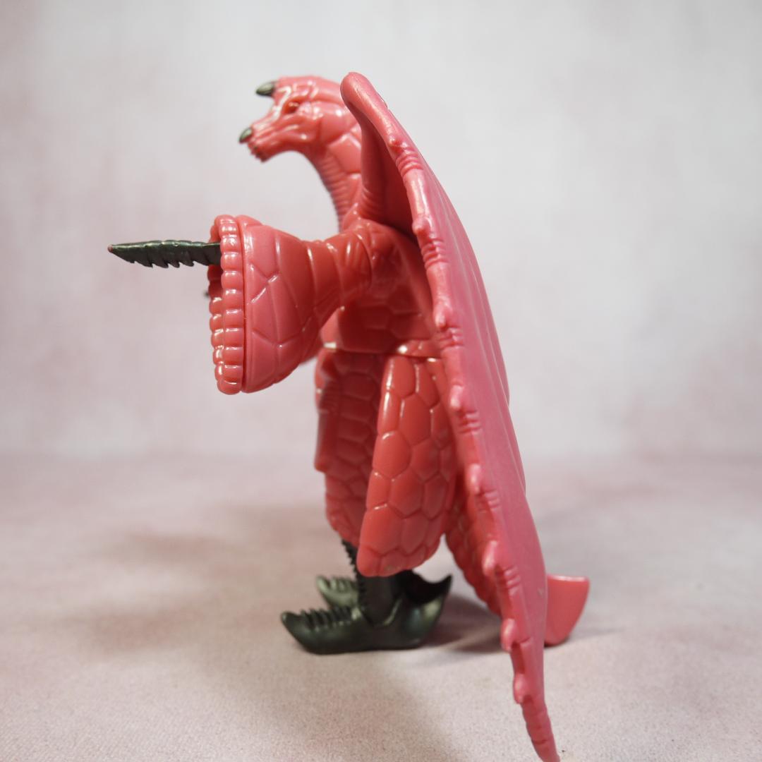 パワードモンスターシリーズ　パワードドラコ　ソフビ