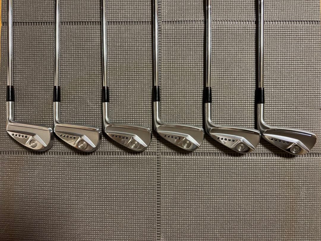 ONOFF 2024 KURO アイアン5-PW 6本セット　ツアー105 S