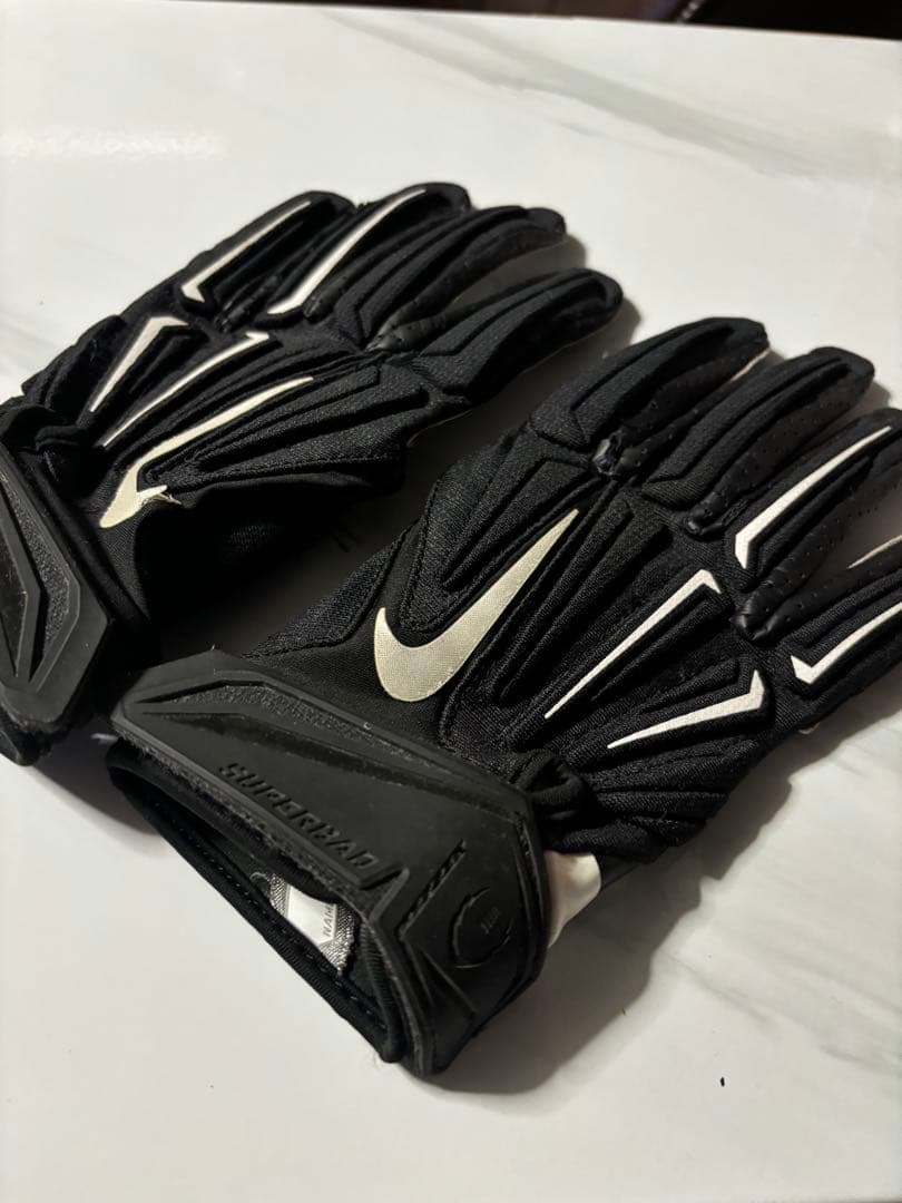 NIKE“SUPERBAD 3.0“ブラック Mサイズ