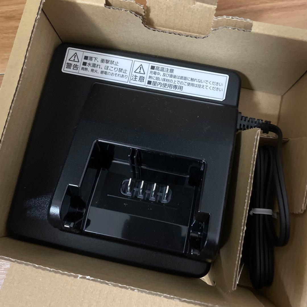 Panasonic NKJ075Z バッテリー充電器