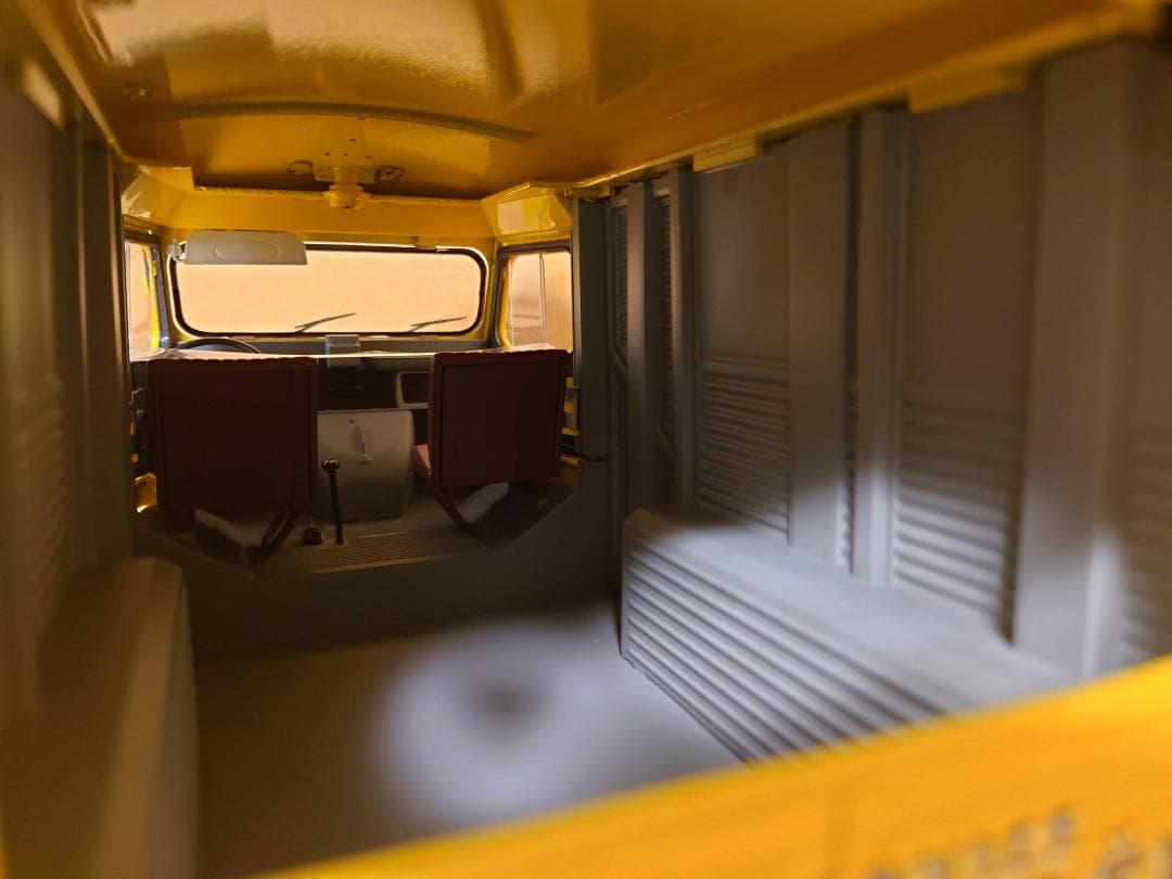 1/18 シトロエン タイプHY 1969 イエロートラック CitroenHY