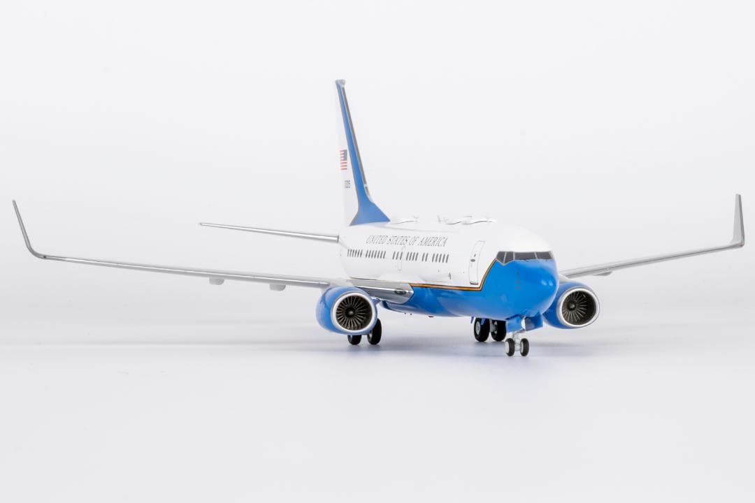 アメリカ空軍 C-40B 01-0015 1/200