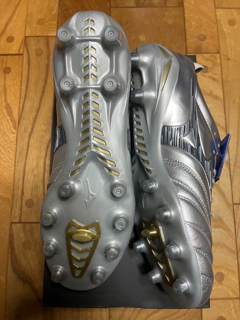 新品　激レア　超限定カラー　ミズノ　モレリア ネオ4 JAPAN 26.5cm