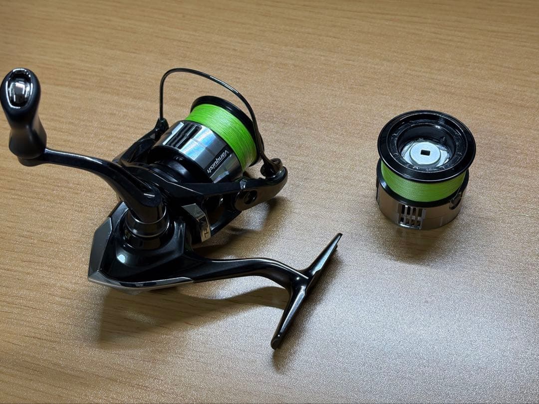 （替スプール付き）23ヴァンキッシュ C2000SHG SHIMANO