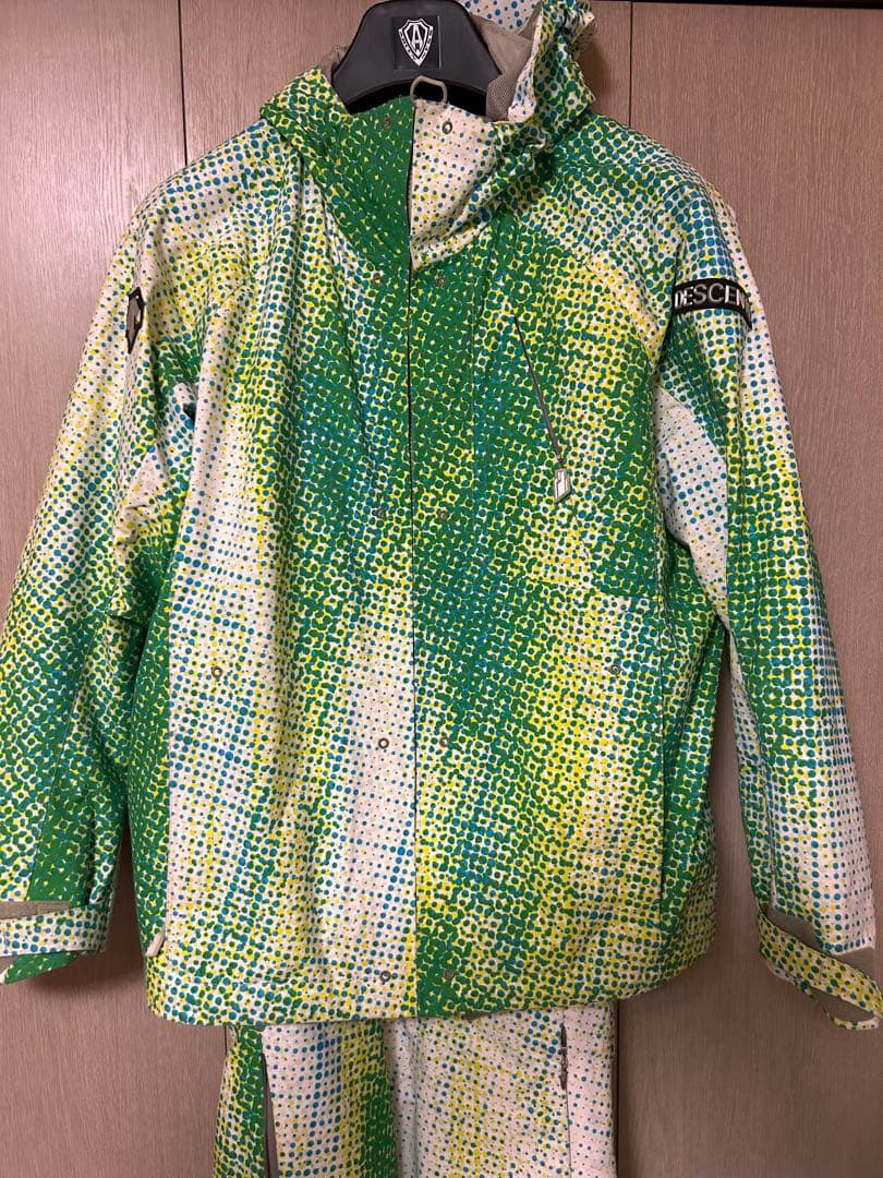 DESCENTE デモモデルスキーウェア　Mサイズ 　デサント