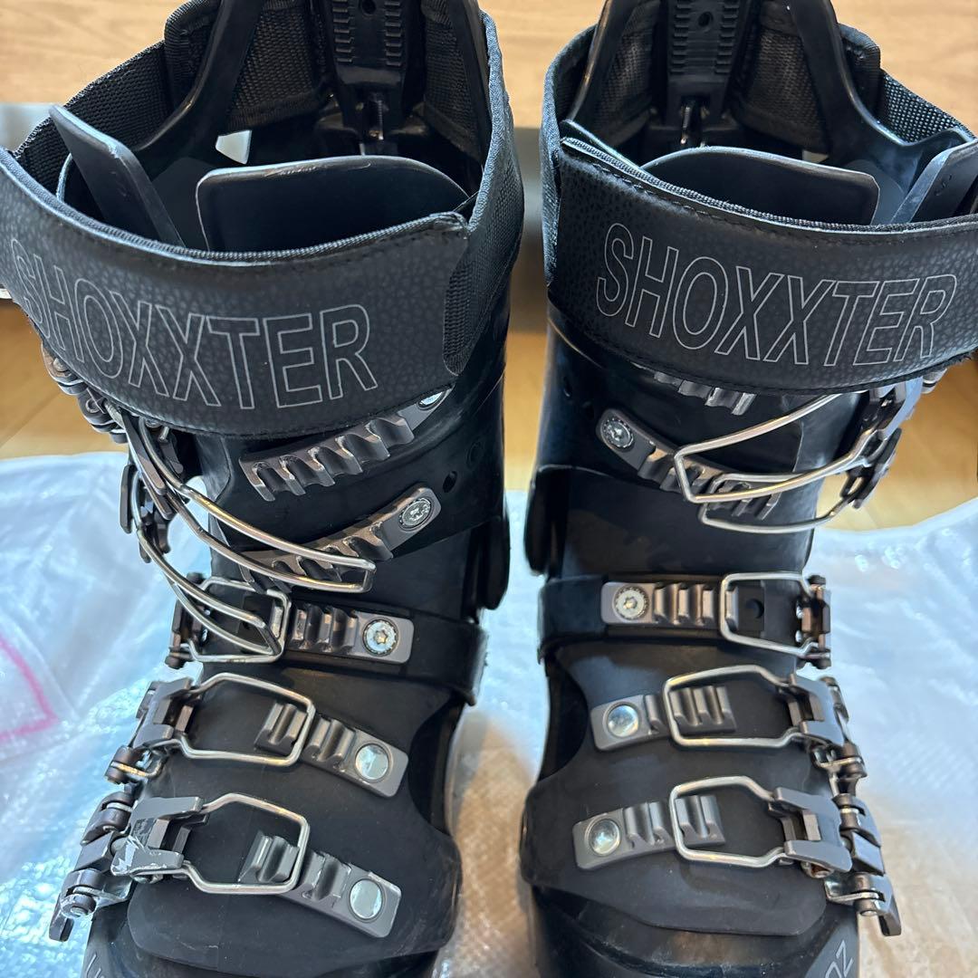 upz RC12アルペンスノーボードのブーツ