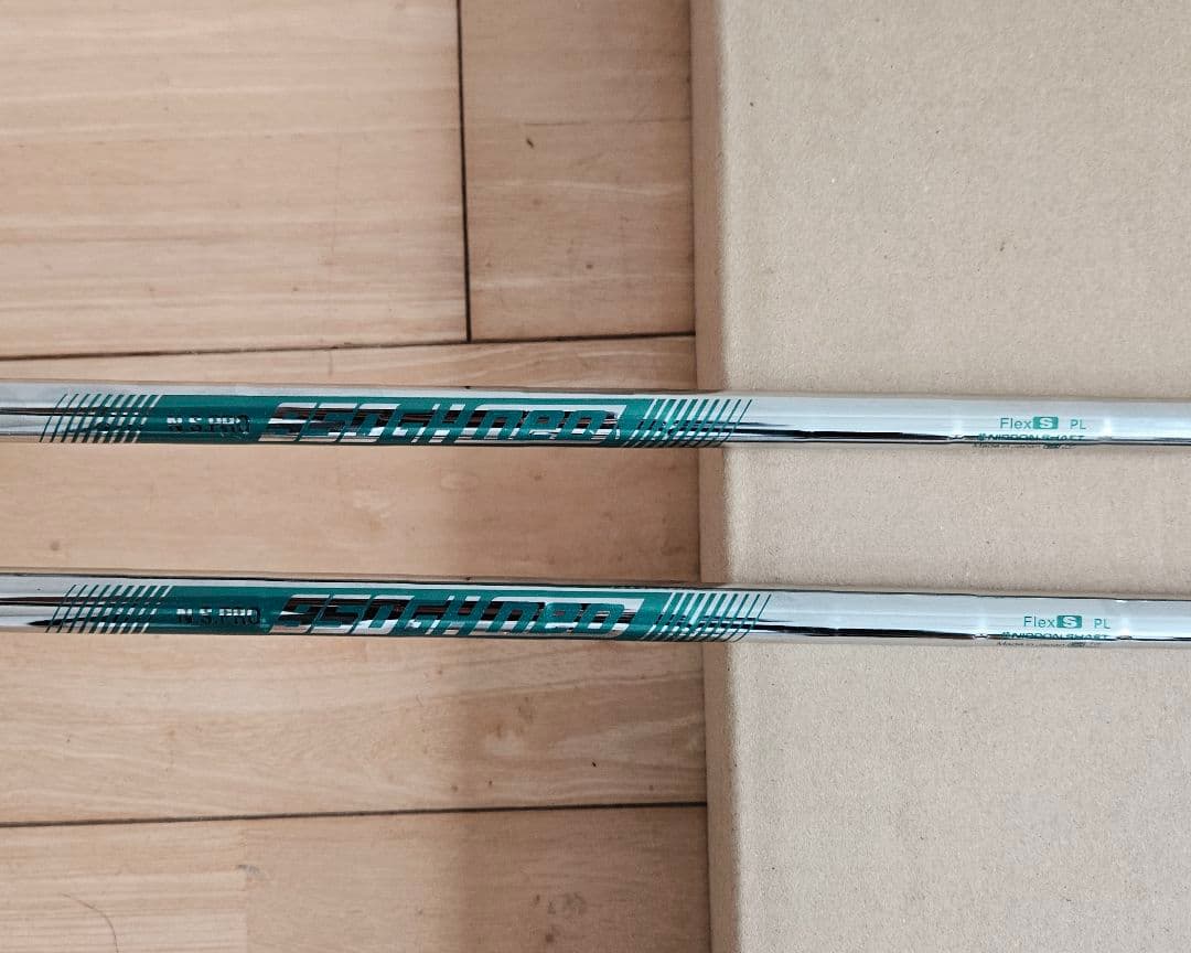 RMX VD40AW,SW N.S.PRO950 S アイアン2本セット