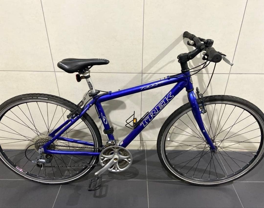 TREK FX トレック　クロスバイク スポーツバイク FX7.31247300