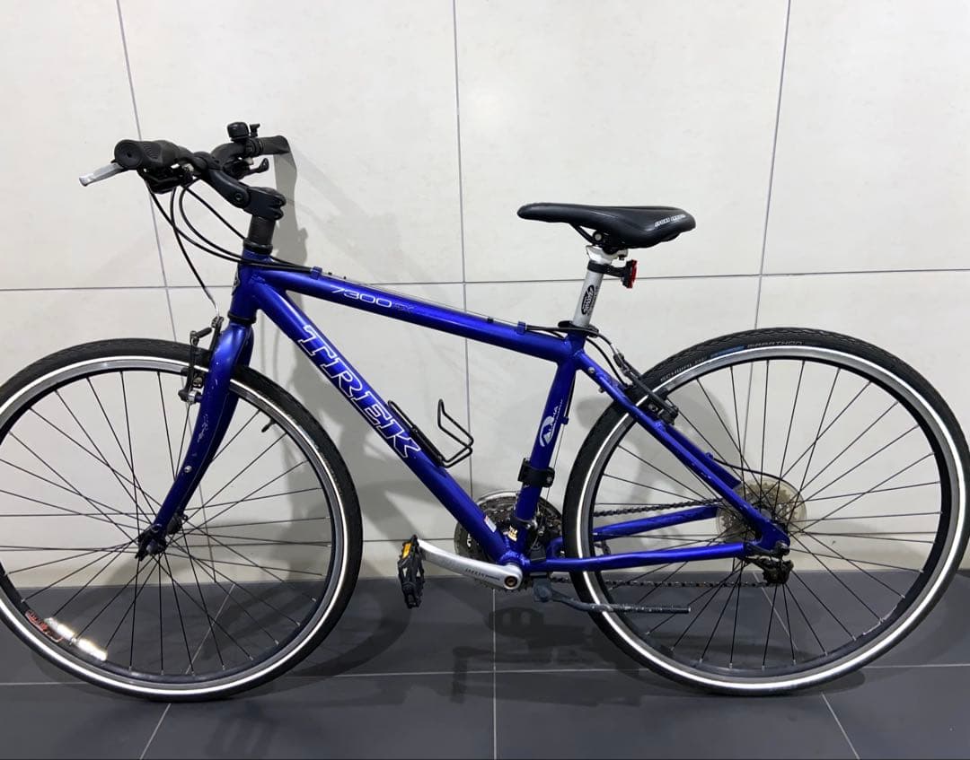 TREK FX トレック　クロスバイク スポーツバイク FX7.31247300